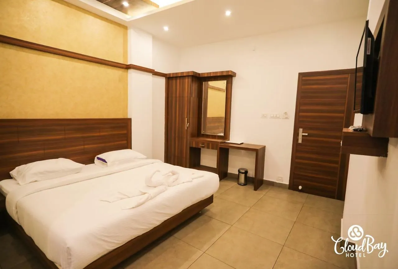 Hotel Cloudbay Kattappana