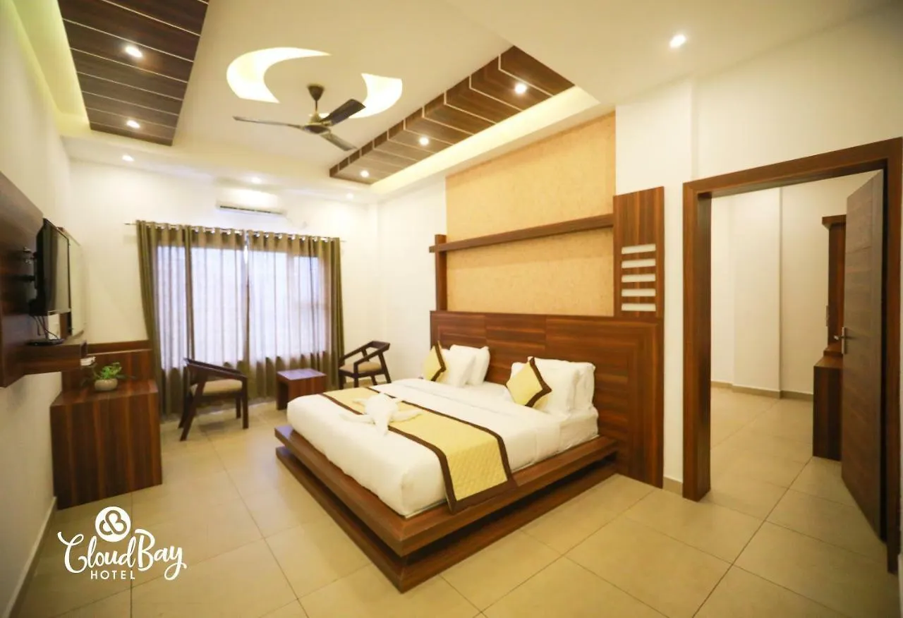 Hotel Cloudbay Kattappana