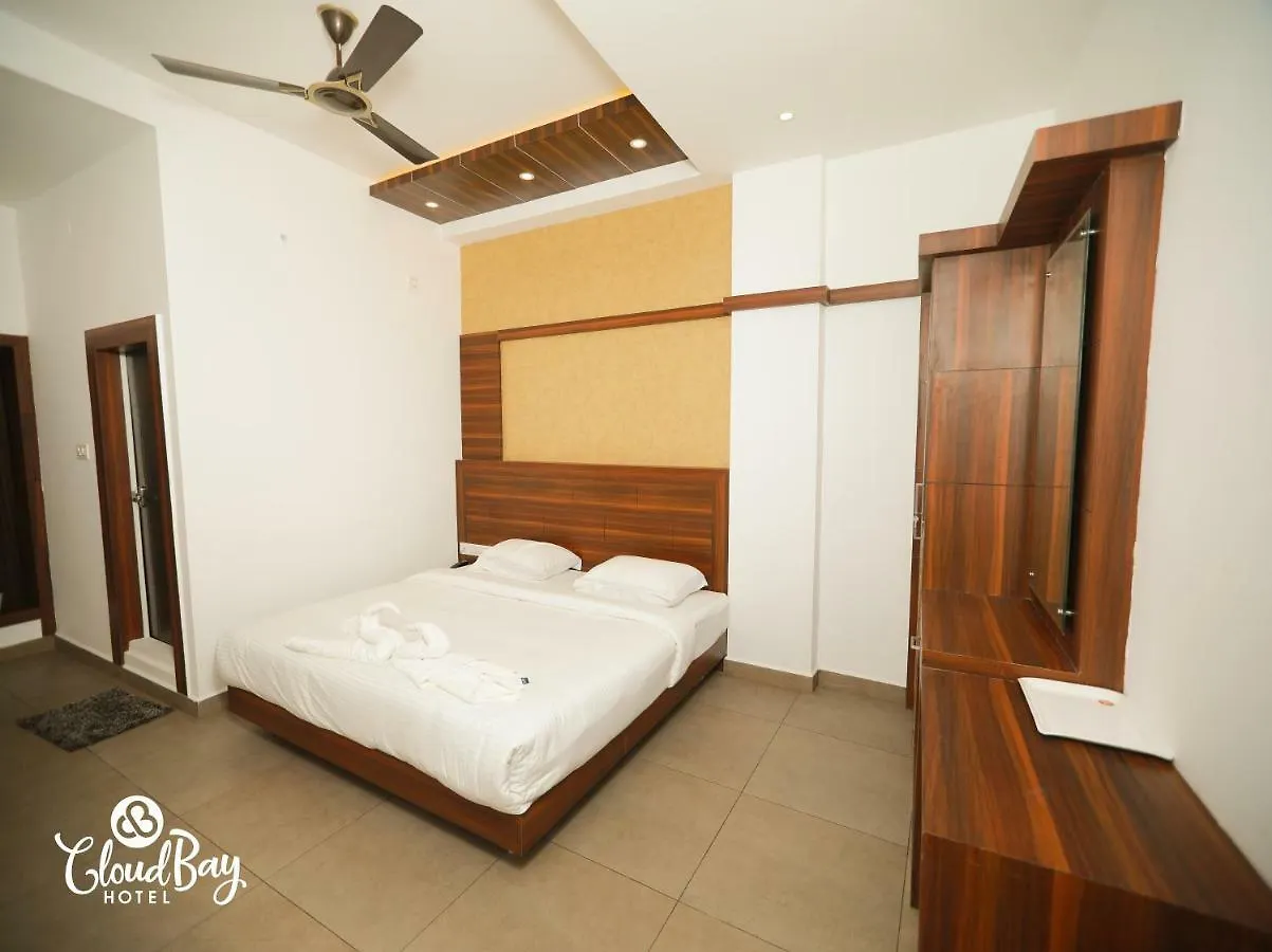 Hotel Cloudbay Kattappana