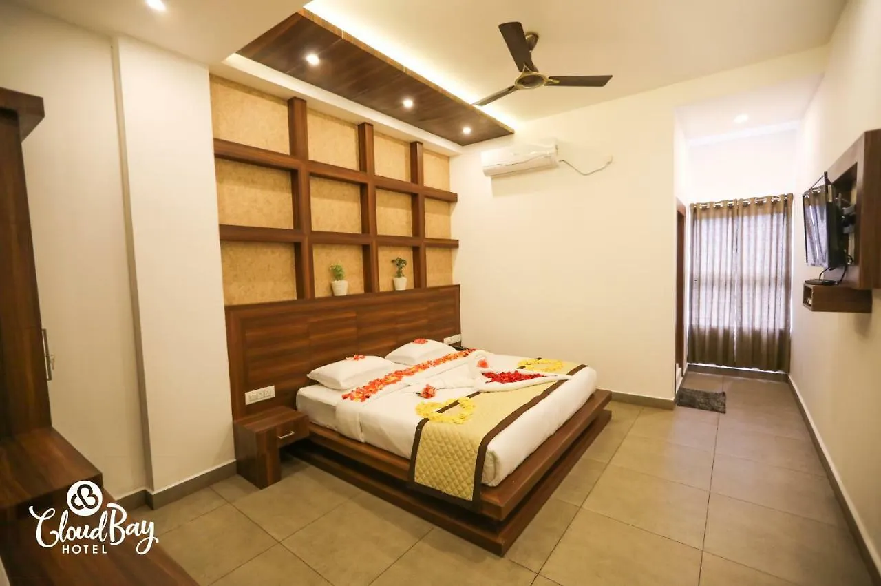Hotel Cloudbay Kattappana