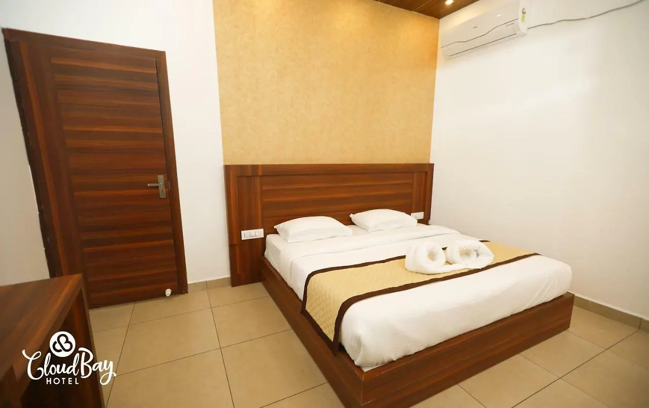 Hotel Cloudbay Kattappana